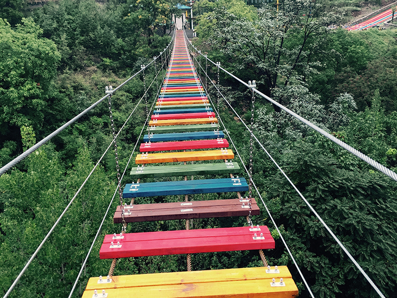 景區(qū)火爆游樂項目步步驚心挑戰(zhàn)橋助力景區(qū)收益高升