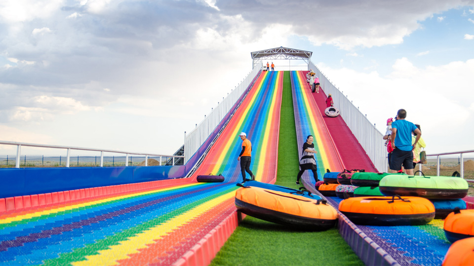 彩虹滑道 6eb4de5b9d03fe903c8c35883f8cd732.jpg