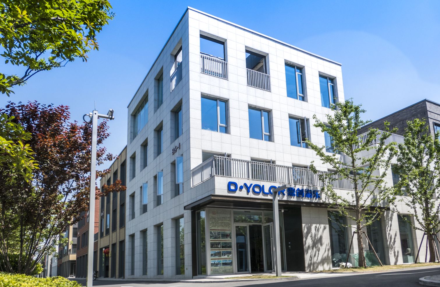 6 01f50fbd8c424a359c6f735ff6731b74.jpg