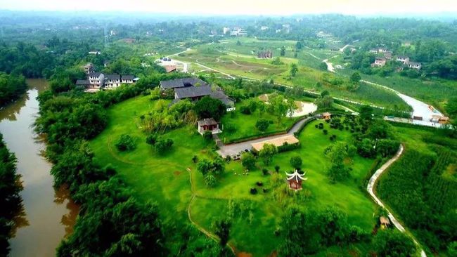 下載 a46aa17449a7f99f58eedb80c2700570.jpg