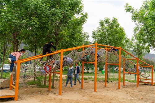 戶外拓展設(shè)備 戶外拓展設(shè)備