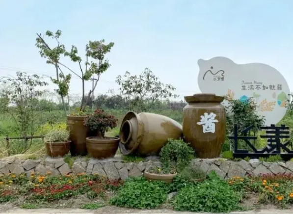 從游客角度考慮建設(shè)農(nóng)莊，需要考慮哪幾點(diǎn)？