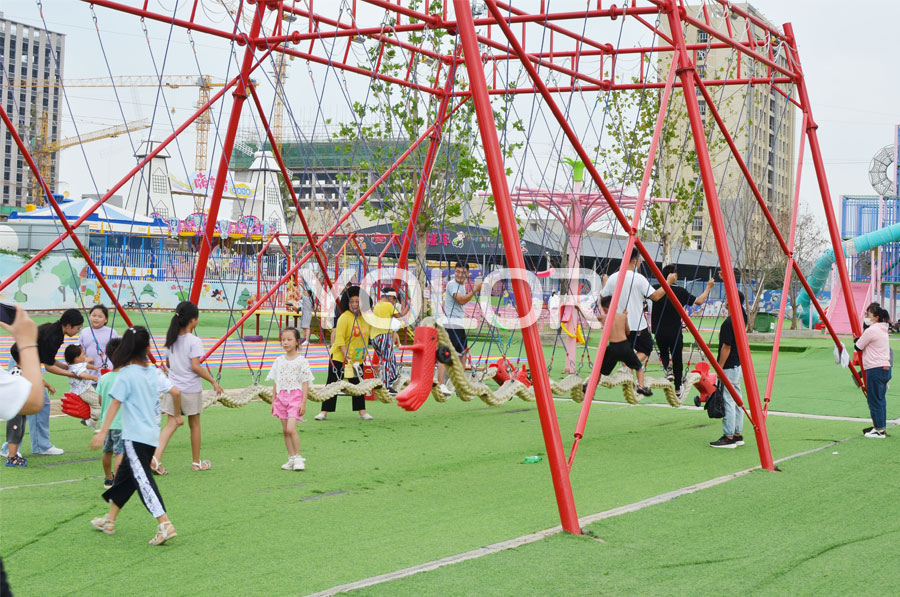 沙灘地龍網(wǎng)紅秋千